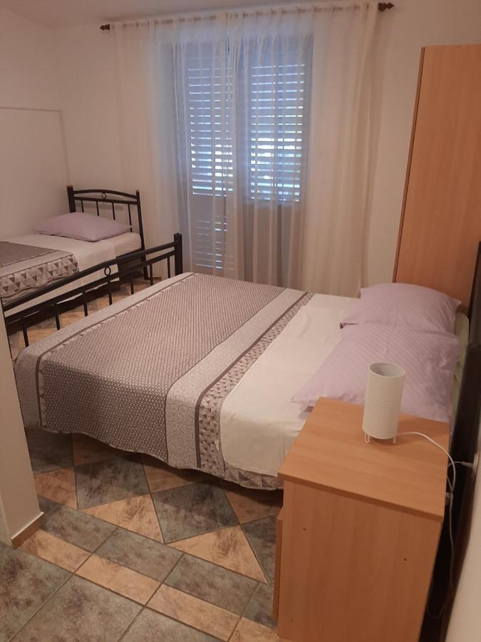 Apartments Marta Starigrad Paklenica Ngoại thất bức ảnh